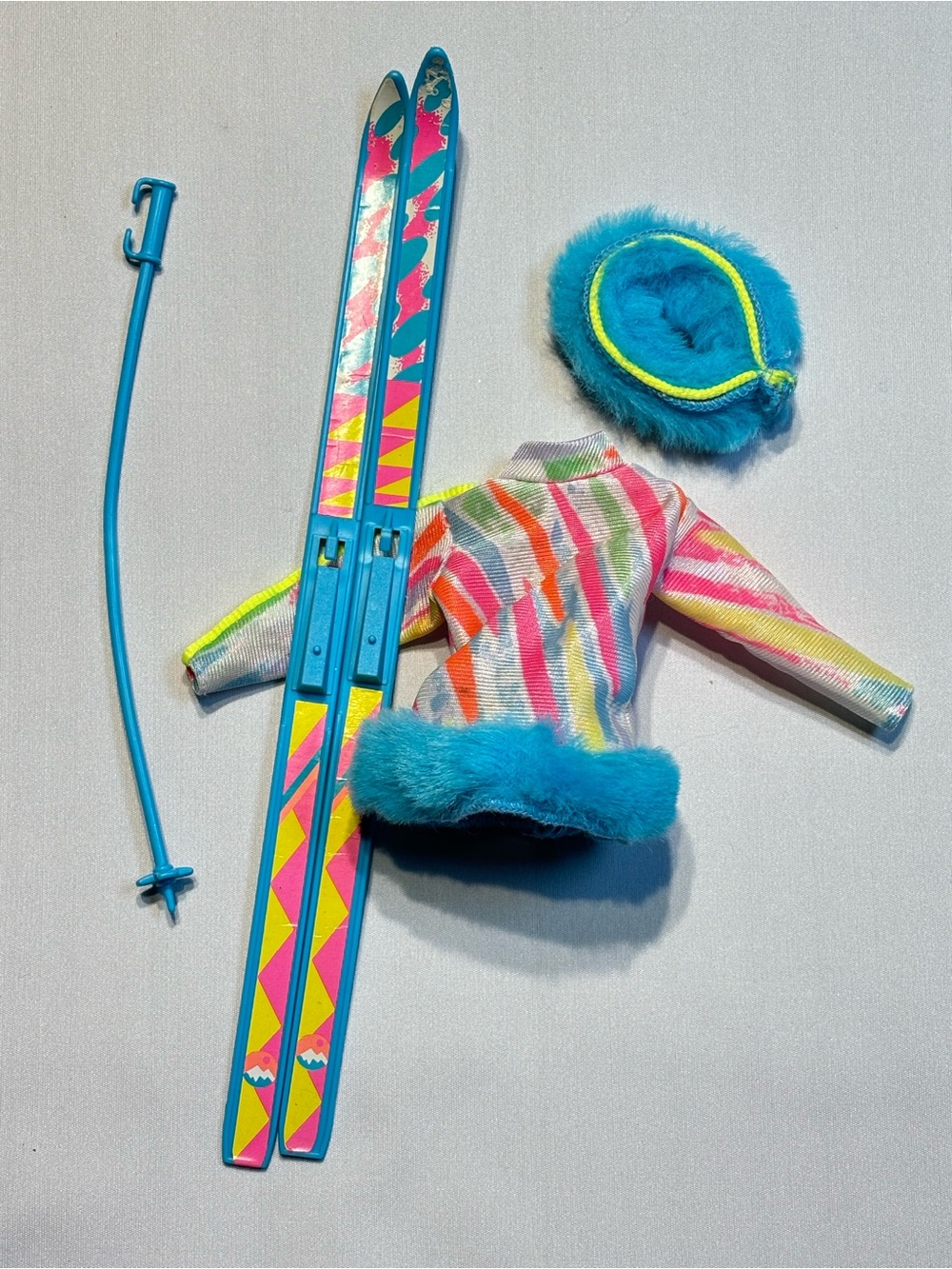 1991 Mattel Ski Fun Midge Fashion Outfit!